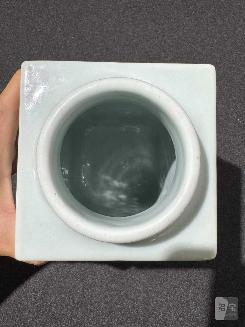 清光绪 粉青釉八卦琮式瓶 - 图6